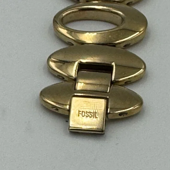 Fossil Womens Gold Tone Oval Link Bracelet Watch Black Dial ES-9457 - Picture 4 of 16